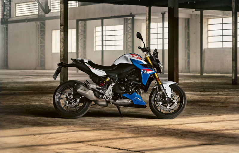 BMW F 900 R Image 1