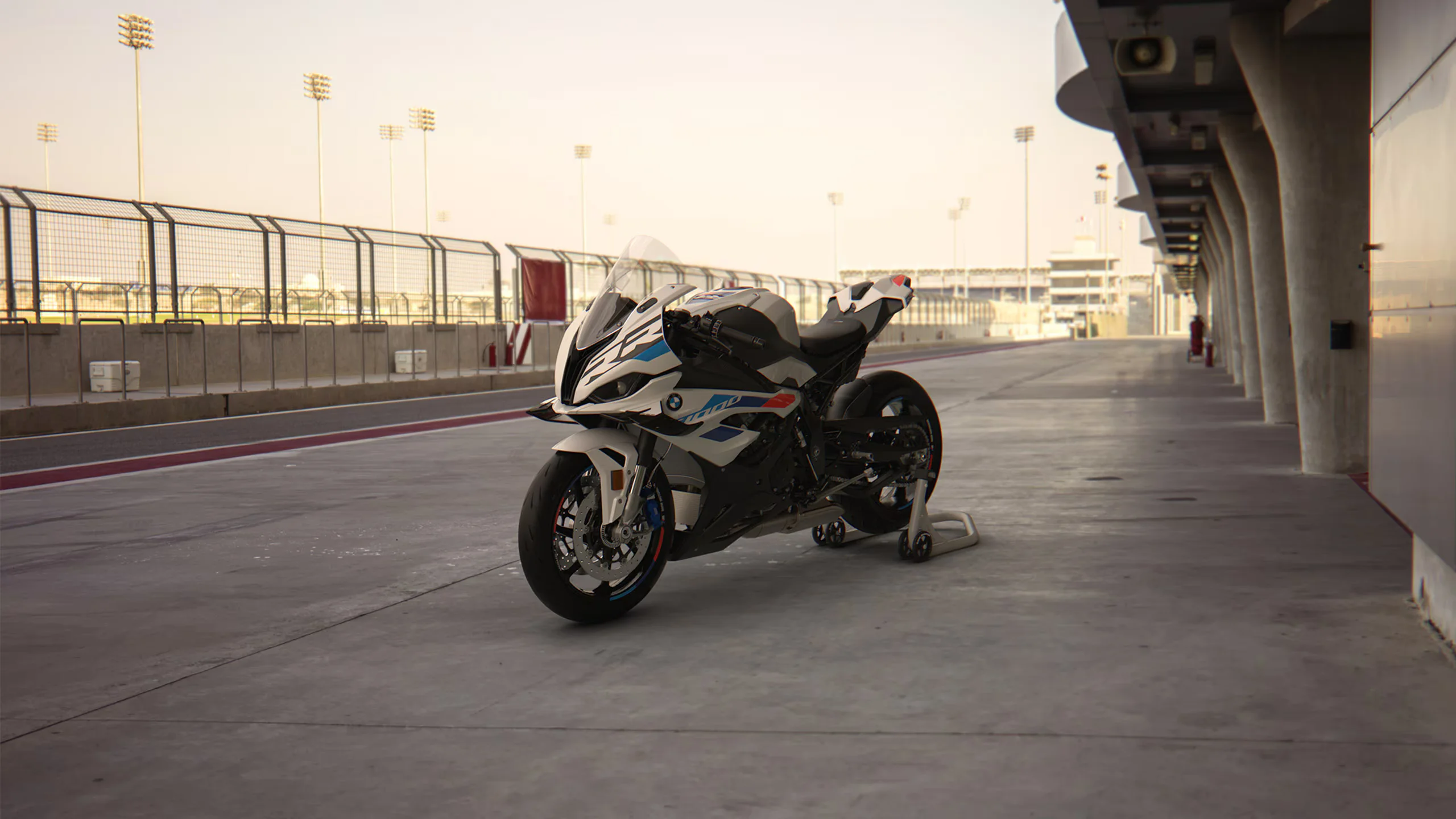 BMW S 1000 R BMW M 1000 R Image 01